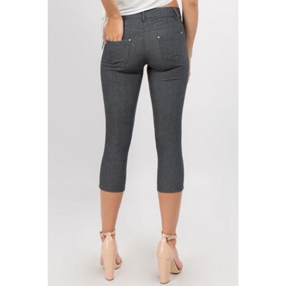 Women's Skinny Capri Jeggings Stretchy Solid White - Picture 2 of 4